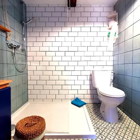 Malinowa Kuznia Bed & Breakfast *