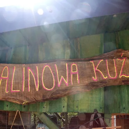 Malinowa Kuznia Bed & Breakfast *