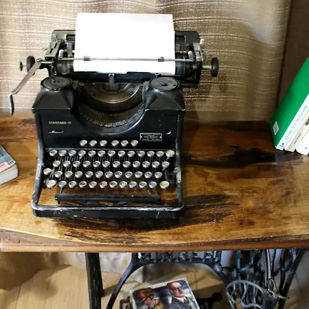 Malinowa Kuznia Bed & Breakfast