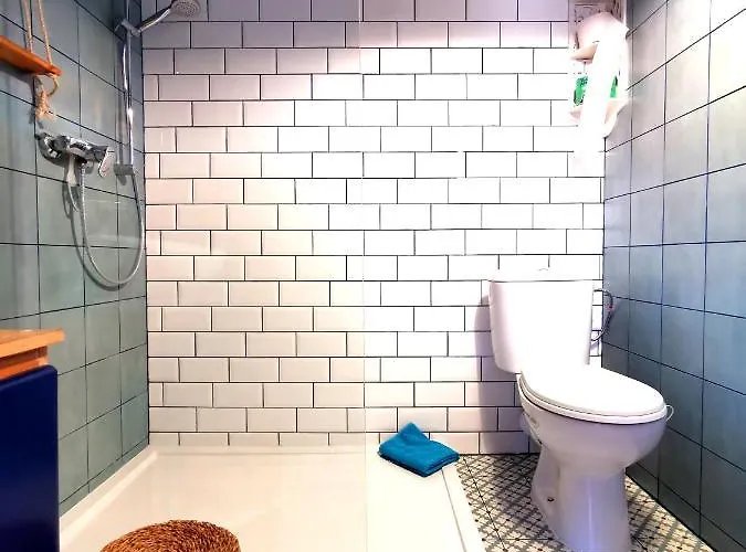 Malinowa Kuznia Bed & Breakfast 3*